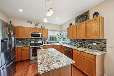 533 Rose Lane Bartlett IL 60103