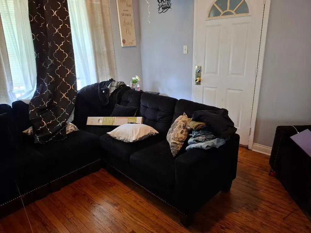 10941 South Wentworth Avenue Chicago IL 60628