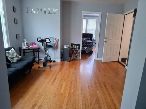 10941 South Wentworth Avenue Chicago IL 60628