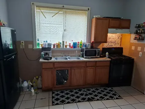 10941 South Wentworth Avenue Chicago IL 60628