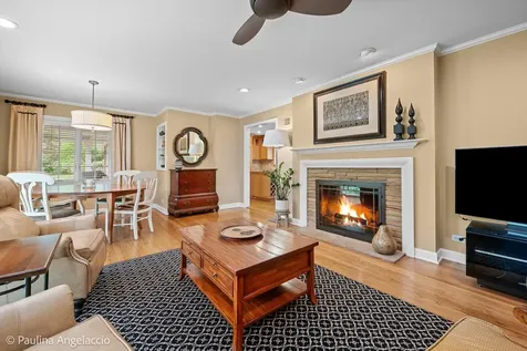 746 South Grove Avenue Barrington IL 60010