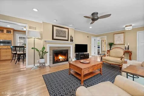 746 South Grove Avenue Barrington IL 60010