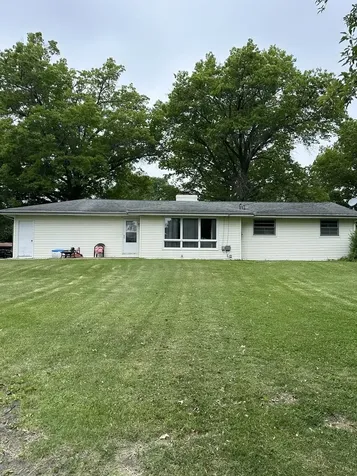 1304 Riverview Road Sterling IL 61081