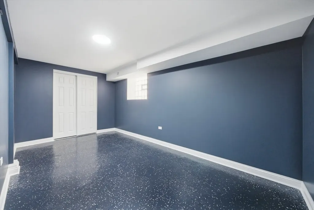 6341 South Francisco Avenue Chicago IL 60629
