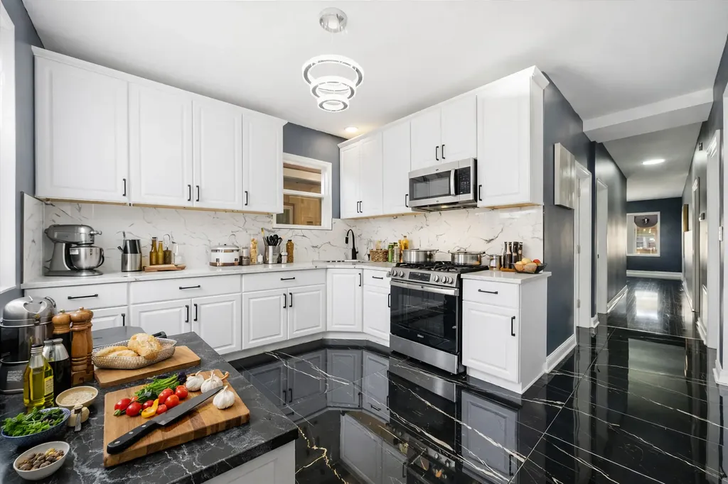 6341 South Francisco Avenue Chicago IL 60629