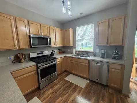 1523 Grand Drive Dekalb IL 60115