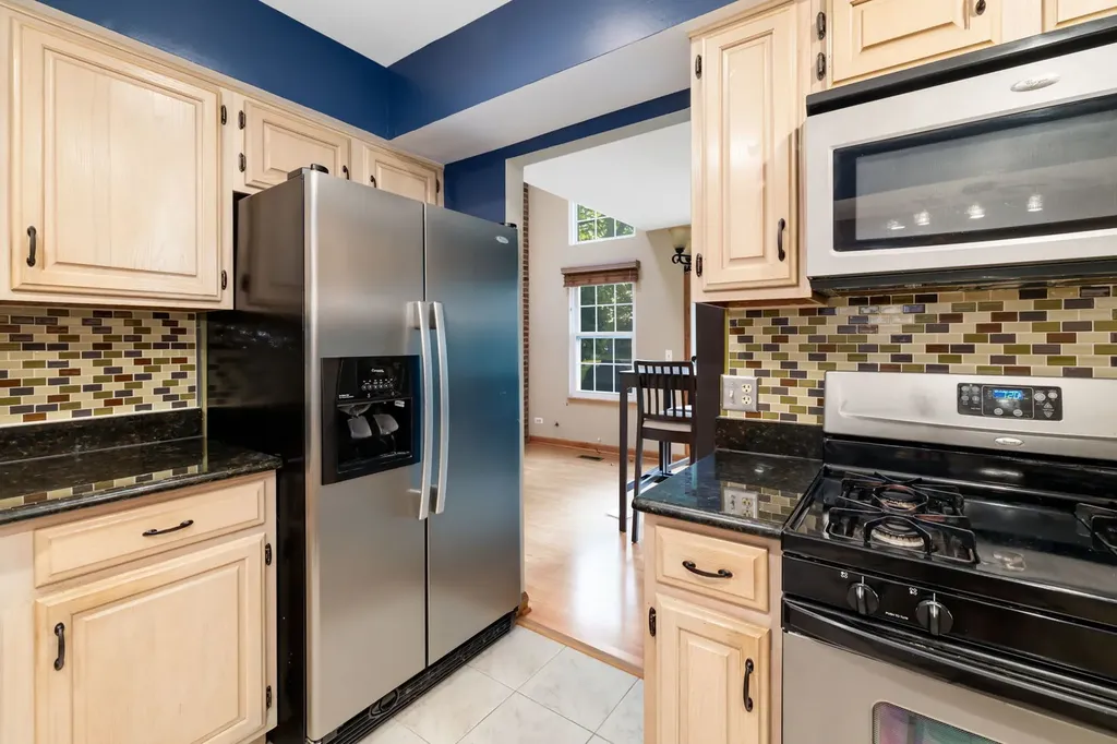 104 Thistle Court Schaumburg IL 60194
