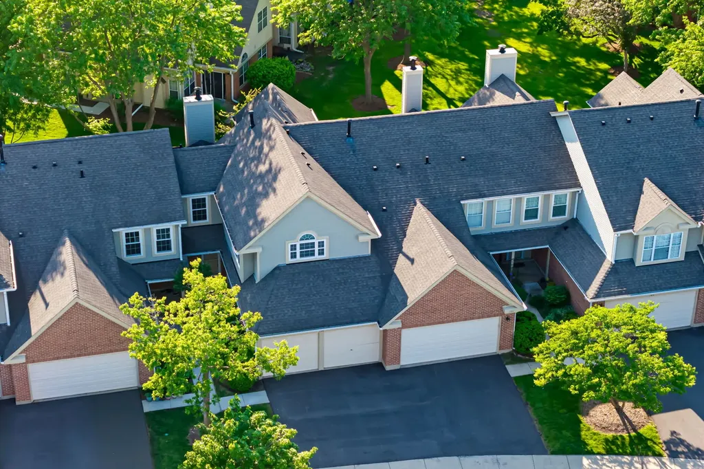 104 Thistle Court Schaumburg IL 60194