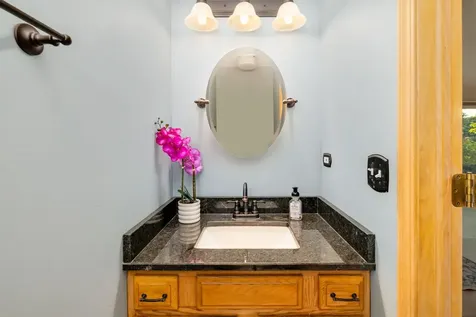104 Thistle Court Schaumburg IL 60194