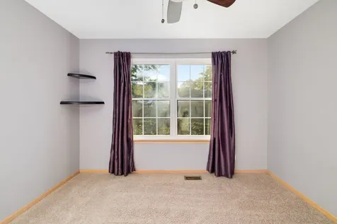 104 Thistle Court Schaumburg IL 60194