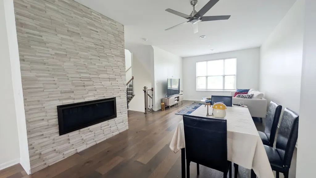 3S513 Barkley Avenue Warrenville IL 60563