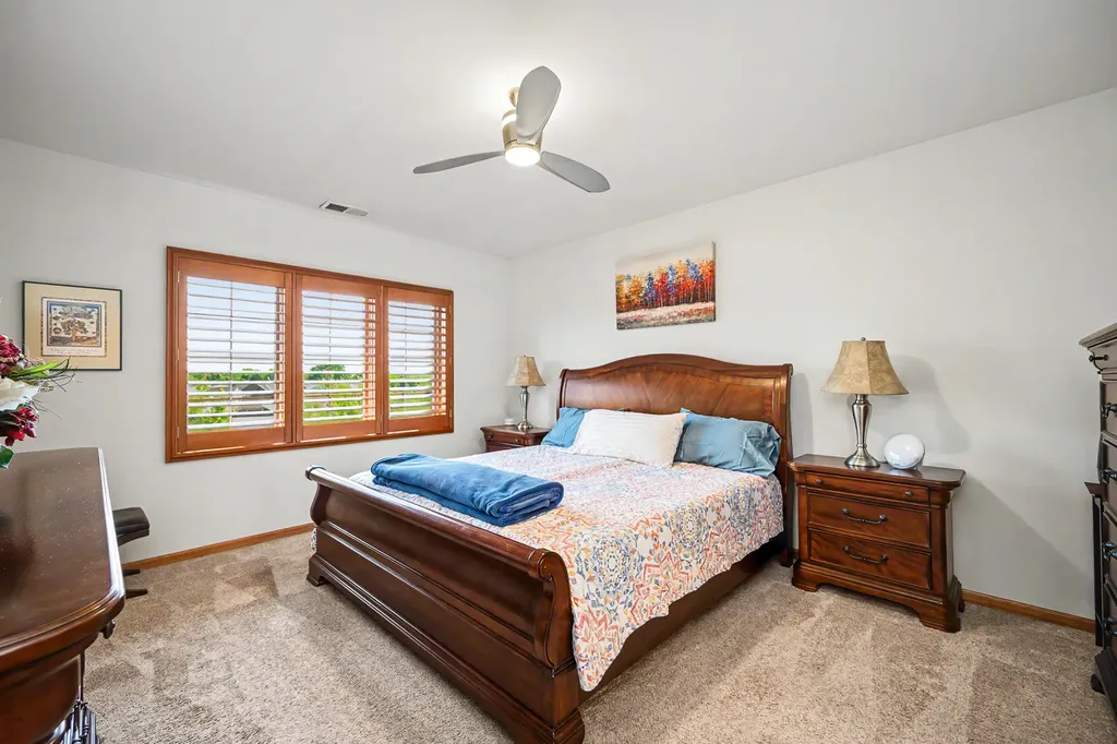 8505 Woodward Avenue Woodridge IL 60517