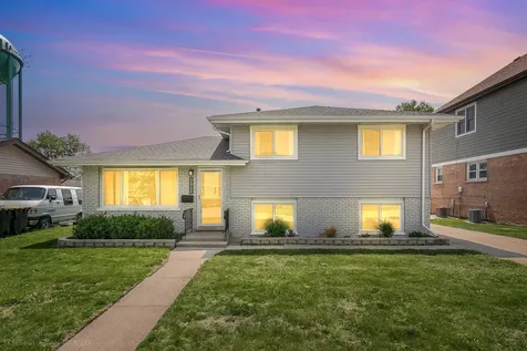 10403 Barnard Drive Chicago Ridge IL 60415