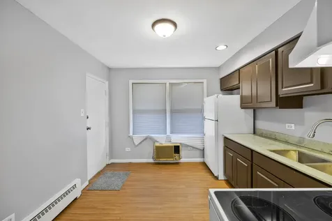 15242 Chicago Road Dolton IL 60419