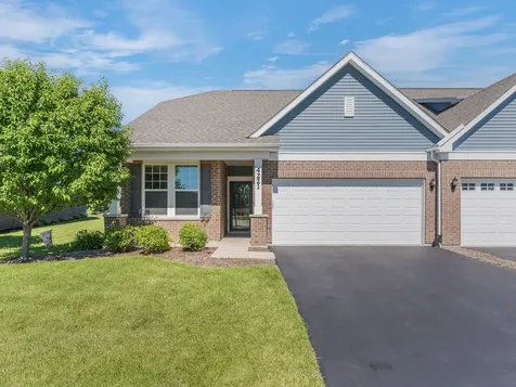 4221 Lobo Court Naperville IL 60564