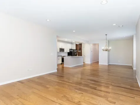 4221 Lobo Court Naperville IL 60564