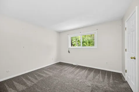 895 Richard Street Aurora IL 60506
