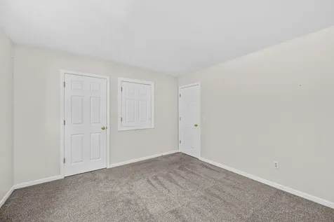 895 Richard Street Aurora IL 60506