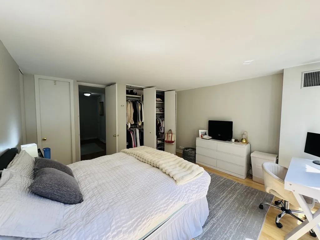 100 East Walton Street Chicago IL 60611