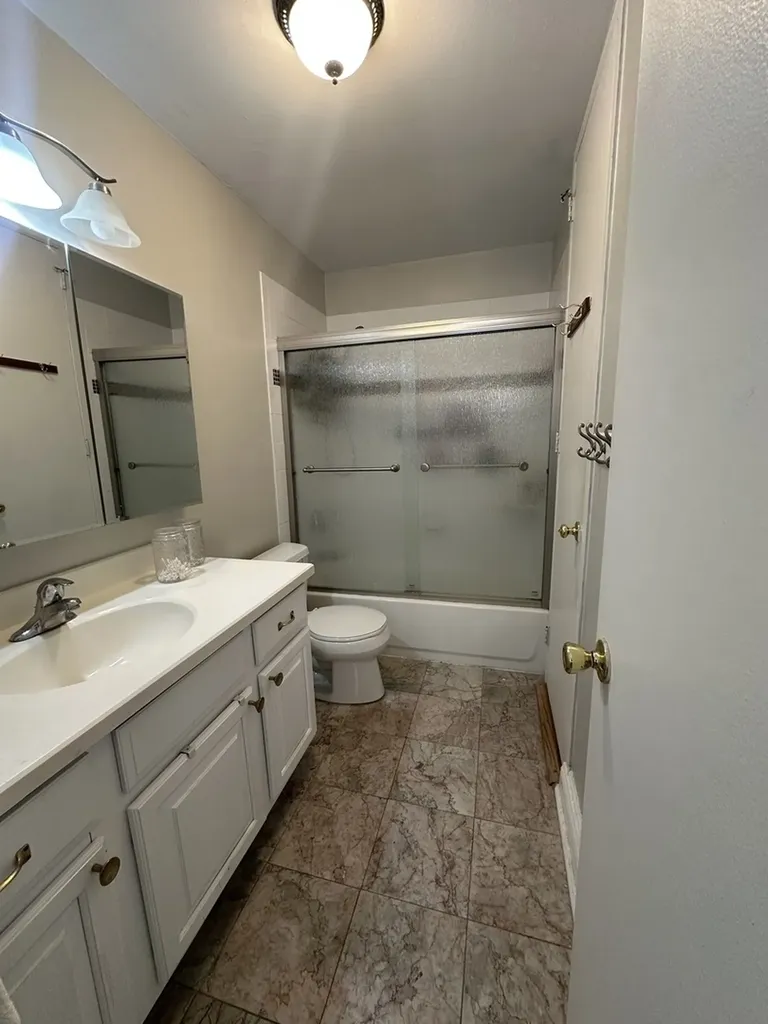 100 East Walton Street Chicago IL 60611