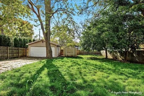 433 East High Street E Mundelein IL 60060