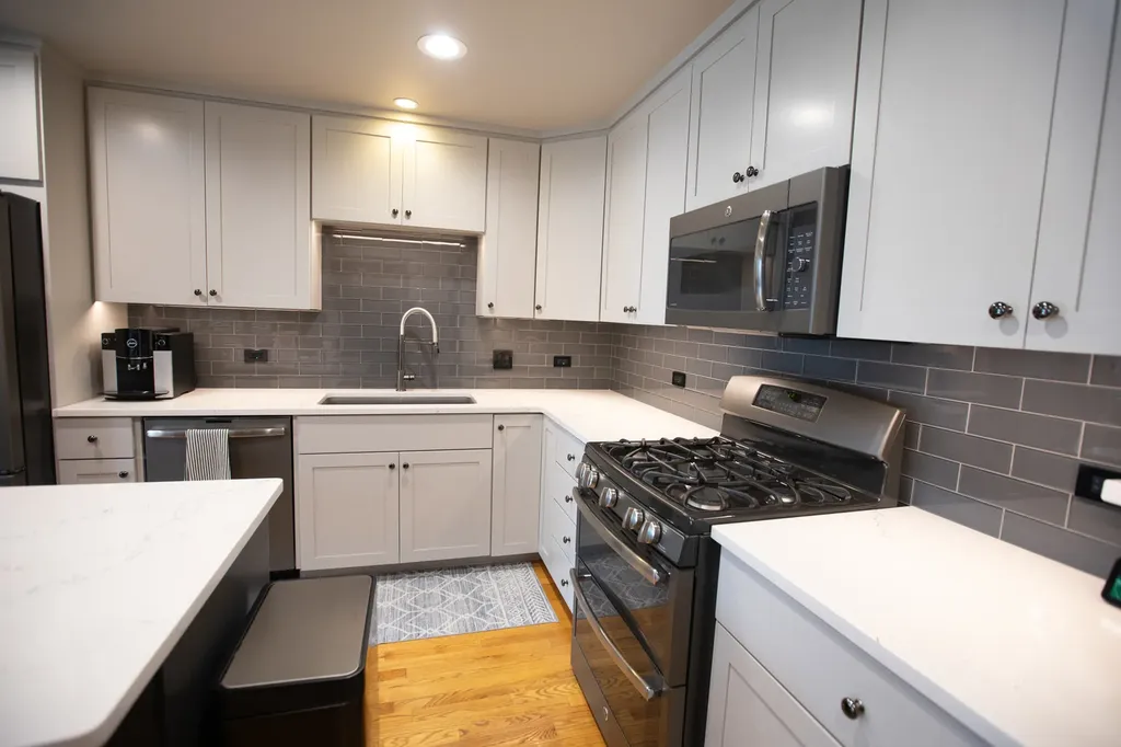 110 North Myrtle Avenue Elmhurst IL 60126