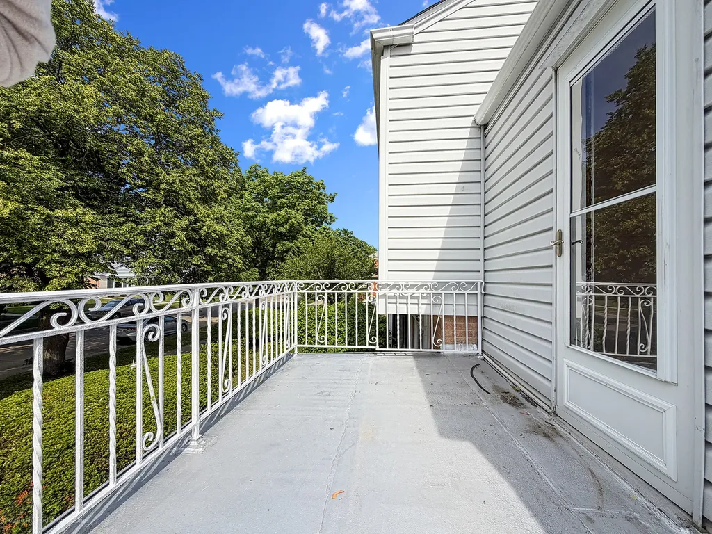 5129 Crain Street Skokie IL 60077