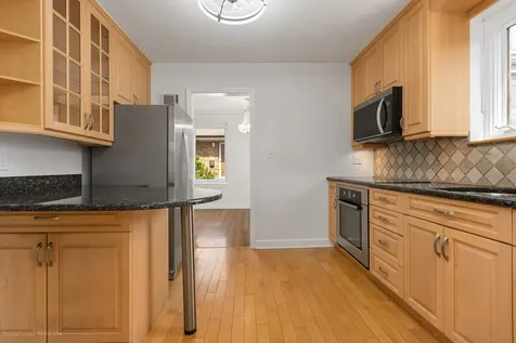 5129 Crain Street Skokie IL 60077