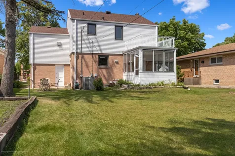 5129 Crain Street Skokie IL 60077