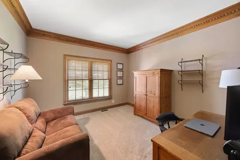 40W082 Fox Mill Boulevard St. Charles IL 60175
