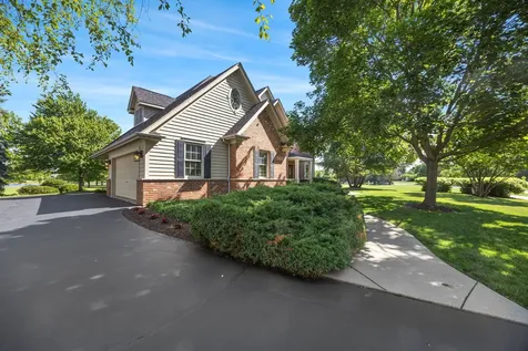 40W082 Fox Mill Boulevard St. Charles IL 60175