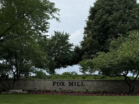 40W082 Fox Mill Boulevard St. Charles IL 60175