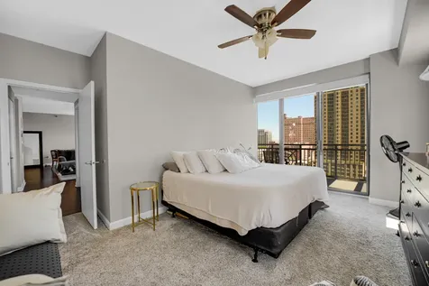 5 East 14th Place Chicago IL 60605