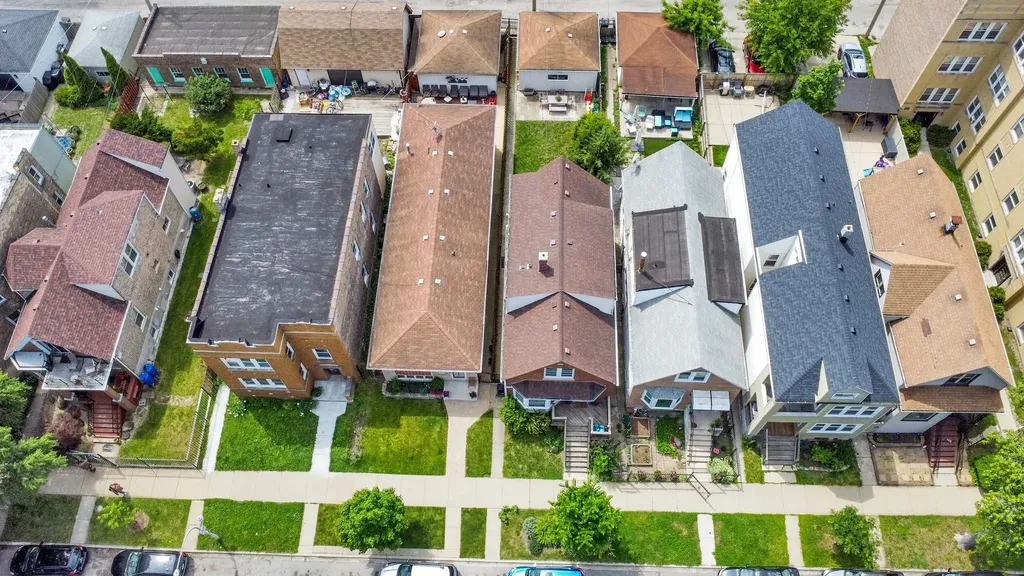 2640 North Hamlin Avenue Chicago IL 60647