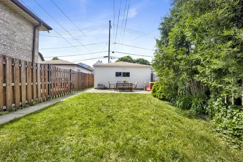 2640 North Hamlin Avenue Chicago IL 60647