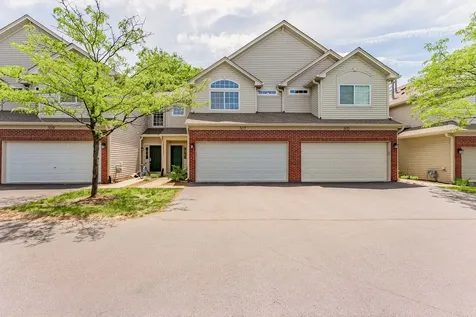 307 Abington Woods Drive Aurora IL 60502
