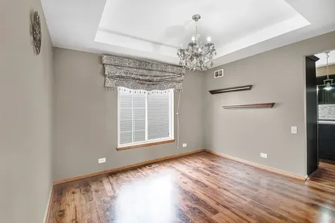 532 Rose Lane Bartlett IL 60103
