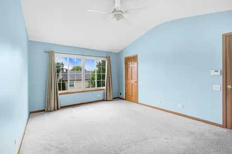 532 Rose Lane Bartlett IL 60103