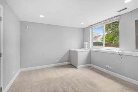 532 Rose Lane Bartlett IL 60103