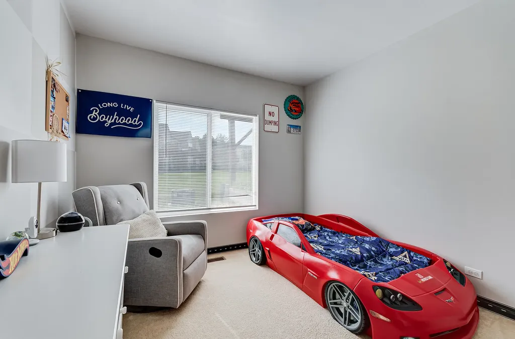 1851 Wisteria Drive Aurora IL 60503