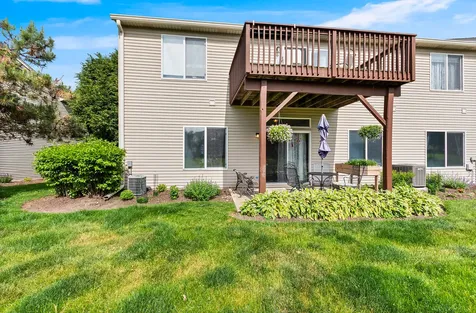1851 Wisteria Drive Aurora IL 60503