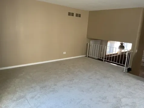 1066 Foxworth Boulevard Lombard IL 60148