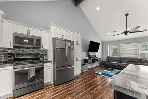 8036 Farmhouse Road Frankfort IL 60423