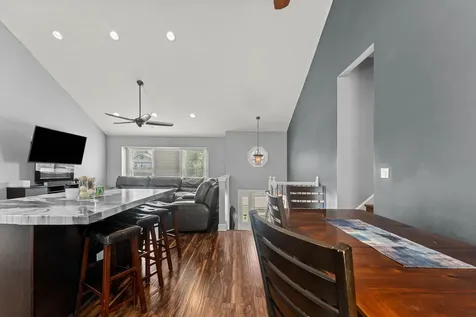 8036 Farmhouse Road Frankfort IL 60423