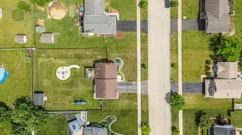 8036 Farmhouse Road Frankfort IL 60423