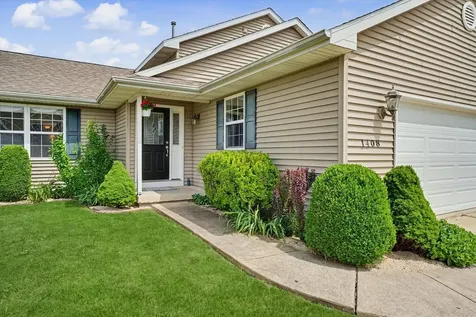 1408 Farley Lane Champaign IL 61822