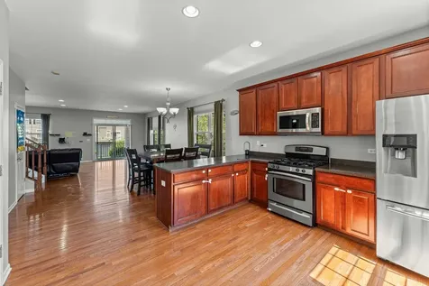 758 Lambert Lane Bartlett IL 60103