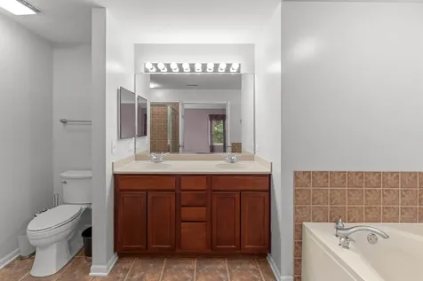 758 Lambert Lane Bartlett IL 60103