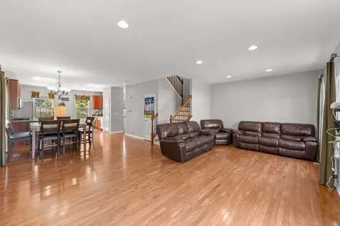 758 Lambert Lane Bartlett IL 60103