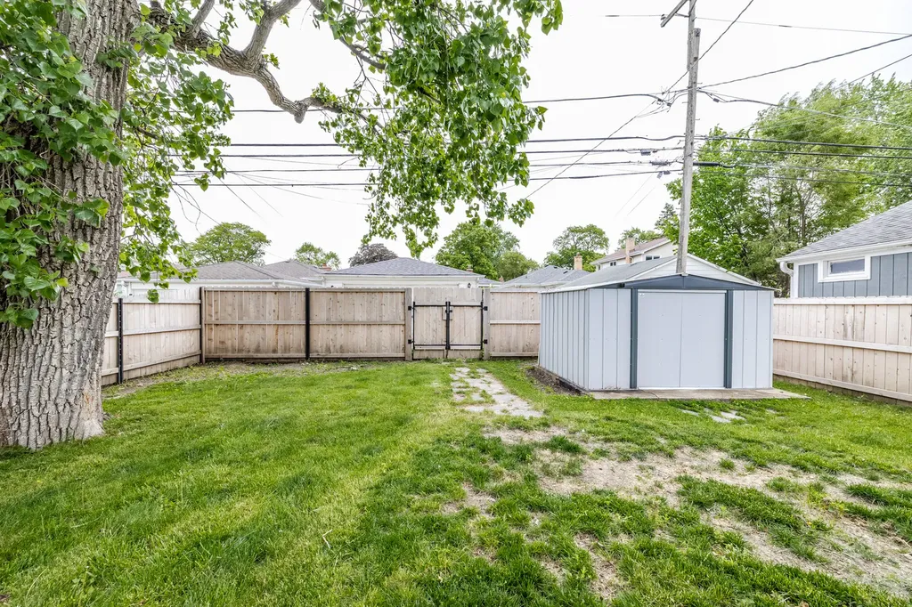 7535 Kenton Avenue Skokie IL 60076